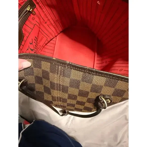 Louis Vuitton Neverfull Damier MM - Picture 8 of 11